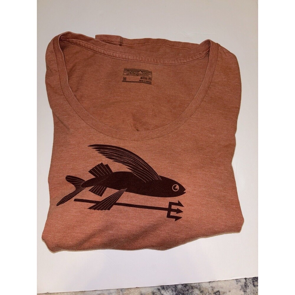 Patagonia Men’s Flying Fish Coral Orange Shirt Size Medium